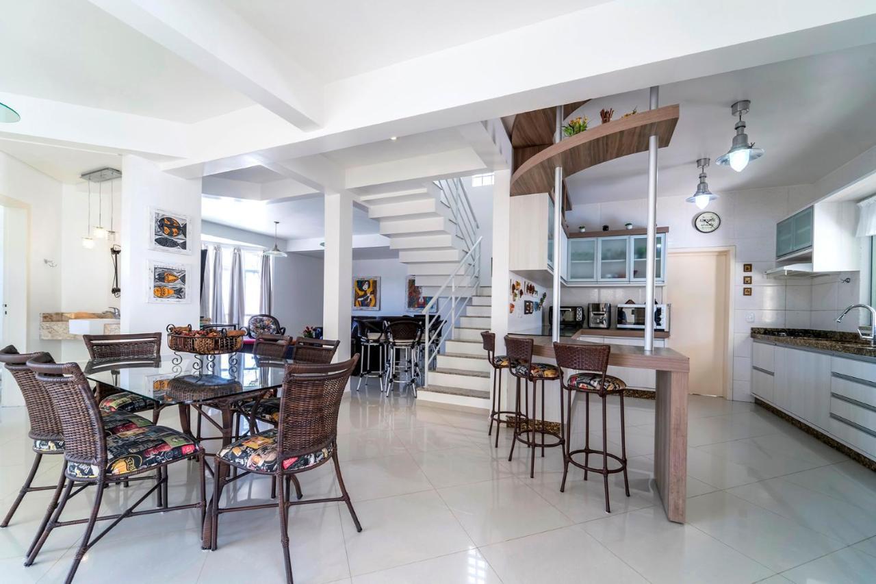 Casa De Praia Em Bombinhas Beach House Exterior photo