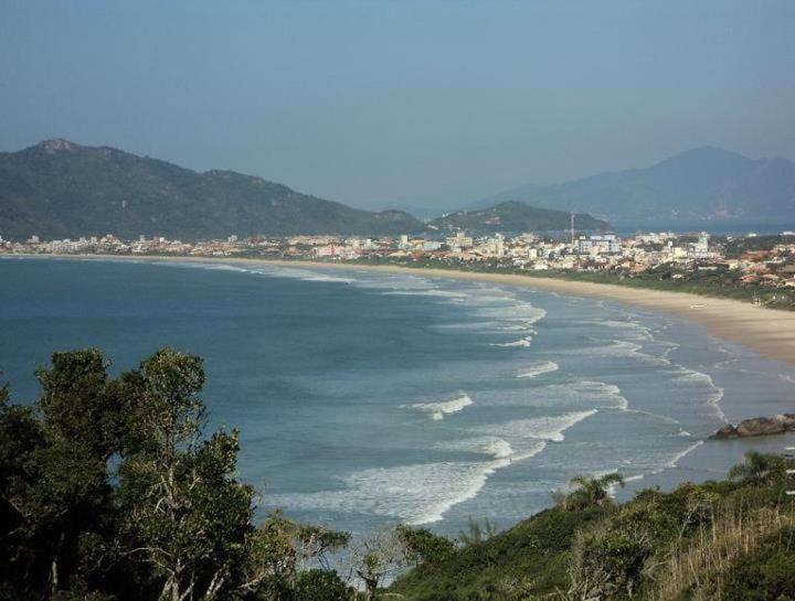 Casa De Praia Em Bombinhas Beach House Exterior photo